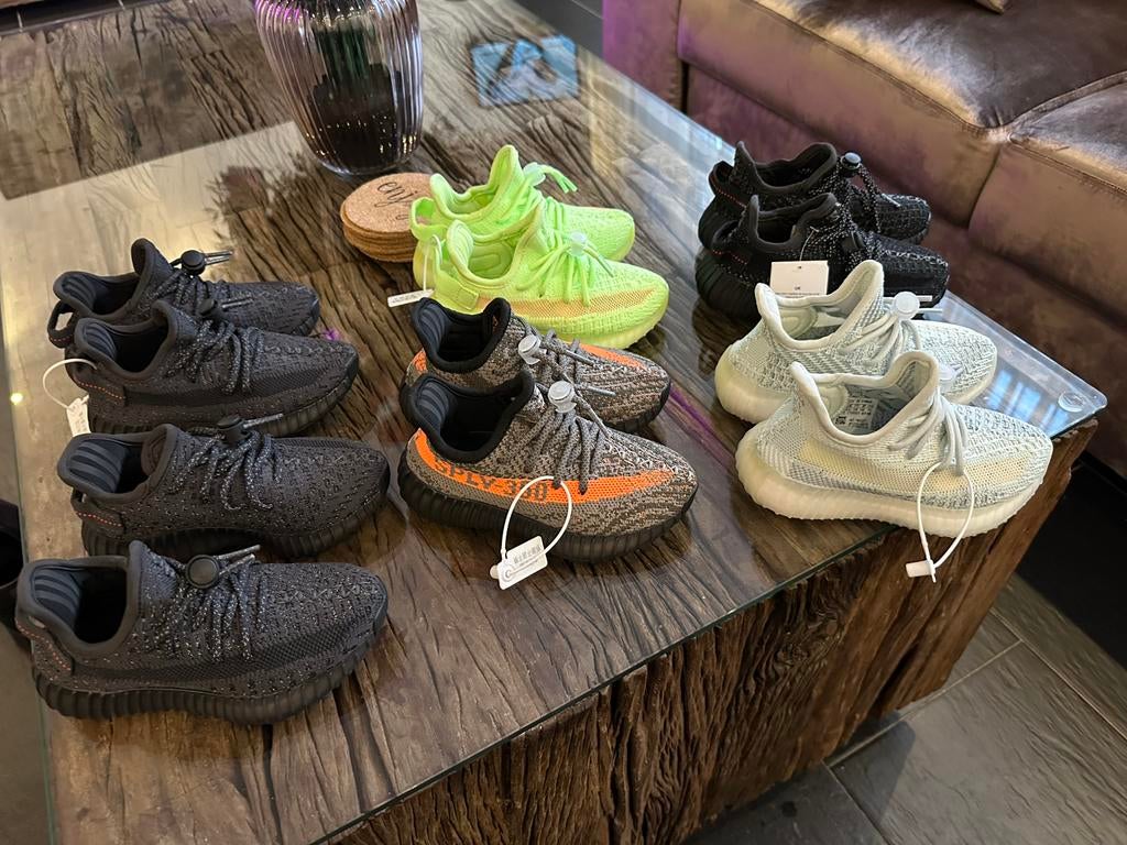 Adidas yeezy boost 350 maat 24 25 26 ZEER EXCLUSIEF, Ophalen of Verzenden, Jongen of Meisje