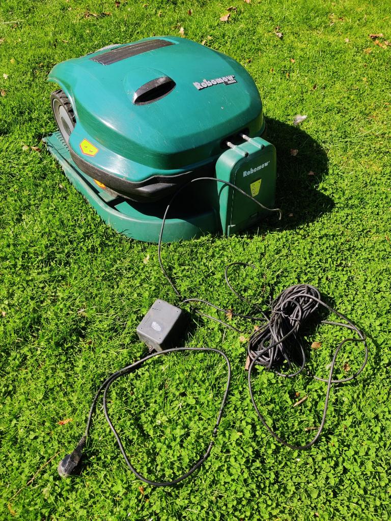 Robomow RM510 robotmaaier met nieuwe accu's, Ophalen of Verzenden, Gebruikt, Met regensensor