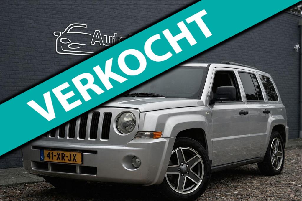 Jeep Patriot 2.4 Sport 4x4 | NAP Auto| Airco | Trekhaak, Auto's, Jeep, 450 kg, Gebruikt, 4 cilinders, Parkeersensor