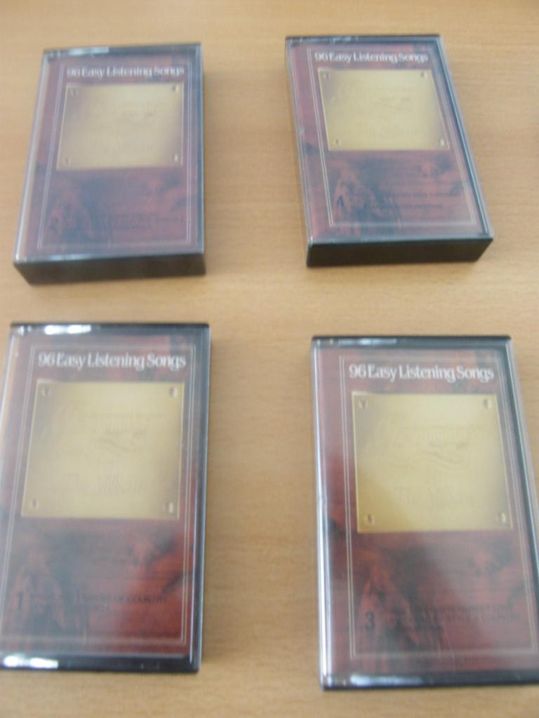 96 essy listening songs, Cd's en Dvd's, Cassettebandjes, 2 t/m 25 bandjes, Ophalen of Verzenden, Zo goed als nieuw, Origineel