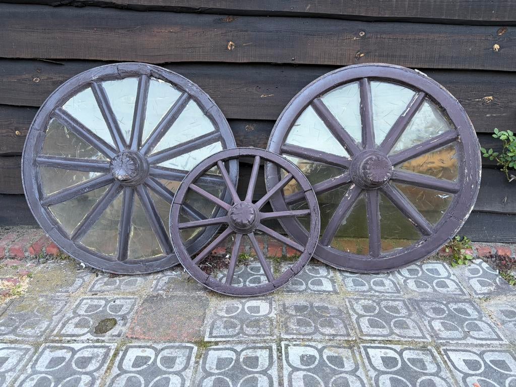Antieke houten karrenwielen / wagenwiel, Antiek en Kunst, Ophalen