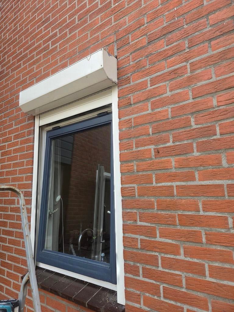 Rolluik 89x145 met schakelaar, Ophalen of Verzenden