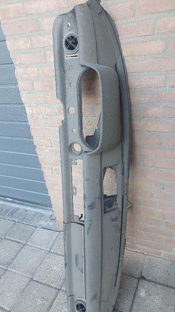 Mercedes W114 / W115 dashboard / Gril / Bumper Nette staat!, Gebruikt, Mercedes-Benz, Ophalen of Verzenden, Bumper