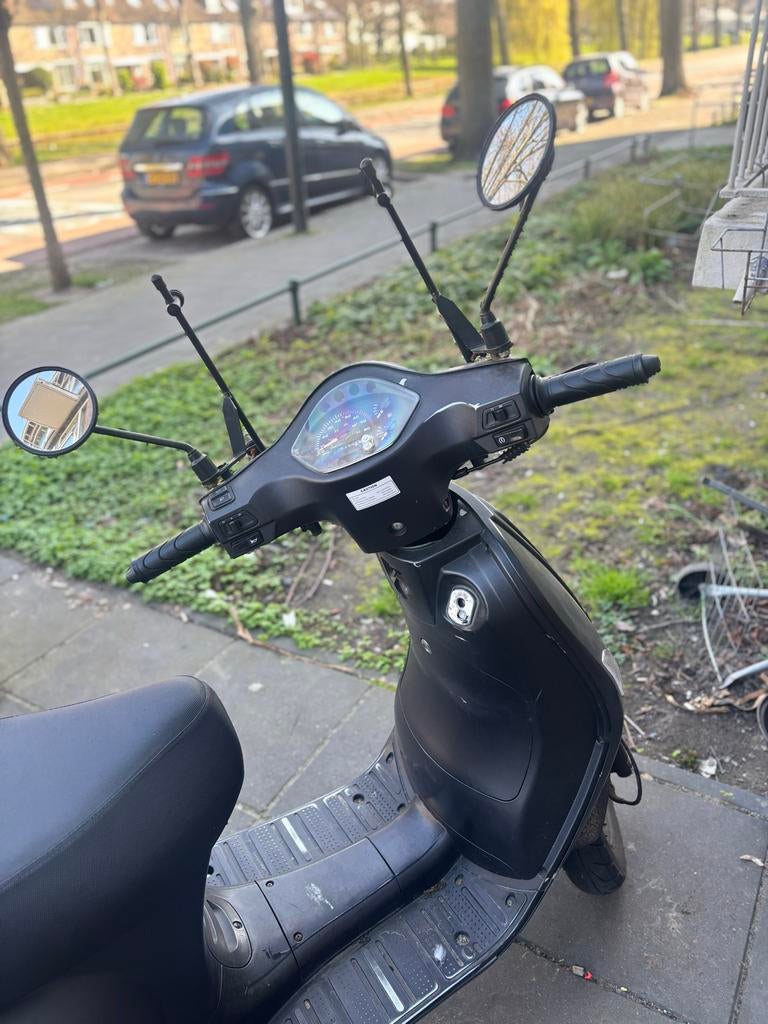 Defecte La Souris Scooter - Mat Zwart, Overige merken, Gebruikt, Ophalen of Verzenden, Benzine