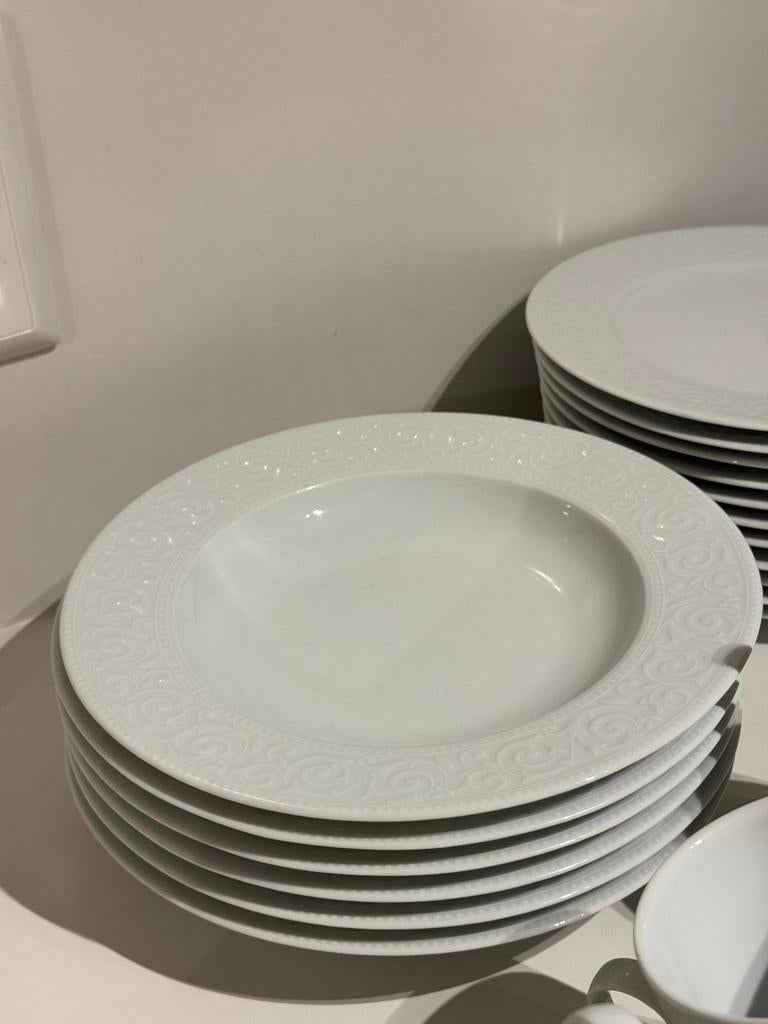 Wit servies kutahya, Huis en Inrichting, Keuken | Servies, Gebruikt, Compleet servies, Overige stijlen, Keramiek, Ophalen of Verzenden
