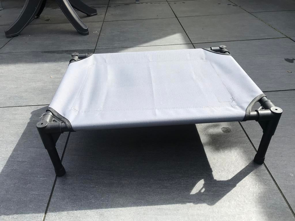 Hondenbed  met zonnedakje, Ophalen, Nieuw