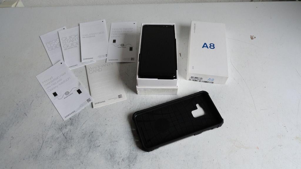 Samsung Galaxy A8 (SM-A530F) DualSim, Zwart, Ophalen of Verzenden, Zo goed als nieuw, Zonder simlock