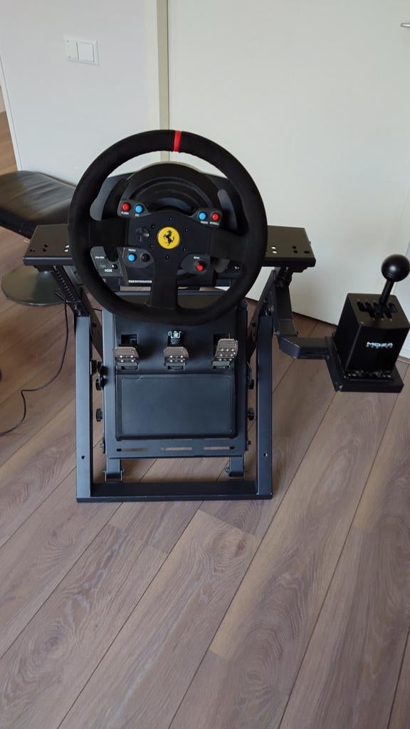 Thrustmaster T300RS GT + NLR Rig + Moza Shifter (verkocht), Ophalen, Gebruikt