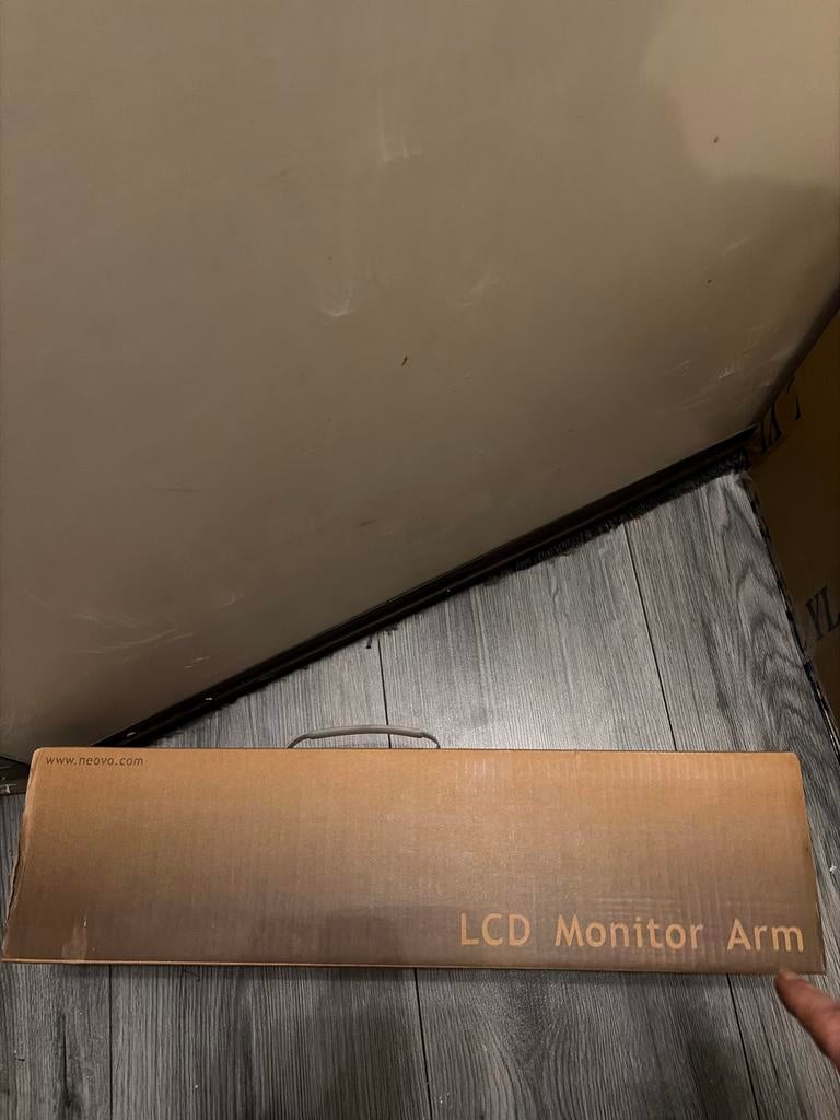 Nieuwe Neovo LCD Monitor Arm, Ophalen of Verzenden, Nieuw, In diepte verstelbaar