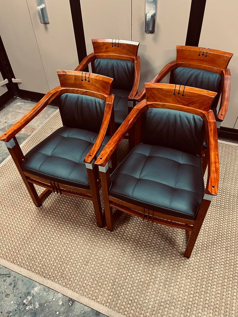 Schuitema decoforma eetkamerstoelen Susan NIEUW zwart leer, Huis en Inrichting, Stoelen, Zo goed als nieuw, Vier, Hout, Leer, Metaal