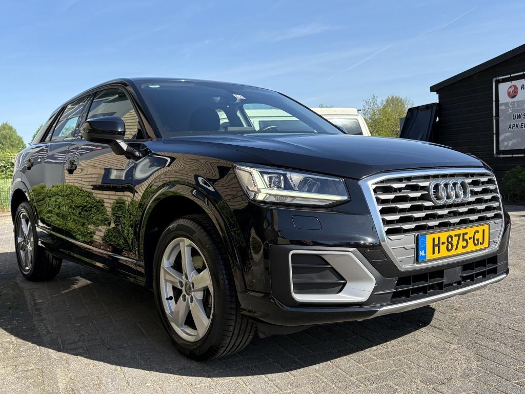 Audi Q2 30 TFSI Sport TREKHAAK-NAVI-CRUISE -12 MND MOBILITEI, Gebruikt, Bluetooth, 116 pk, Zwart