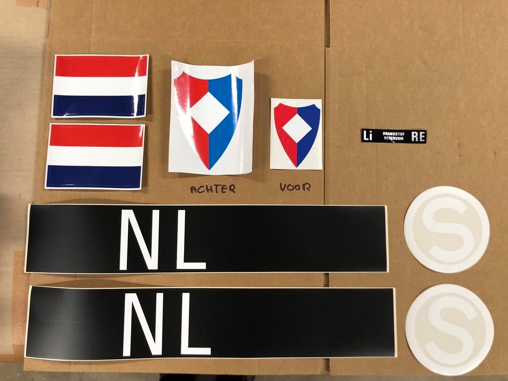 Land Rover Lightweight set voertuig stickers., Verzamelen, Militaria | Algemeen, Landmacht, Embleem of Badge, Nederland, Ophalen of Verzenden
