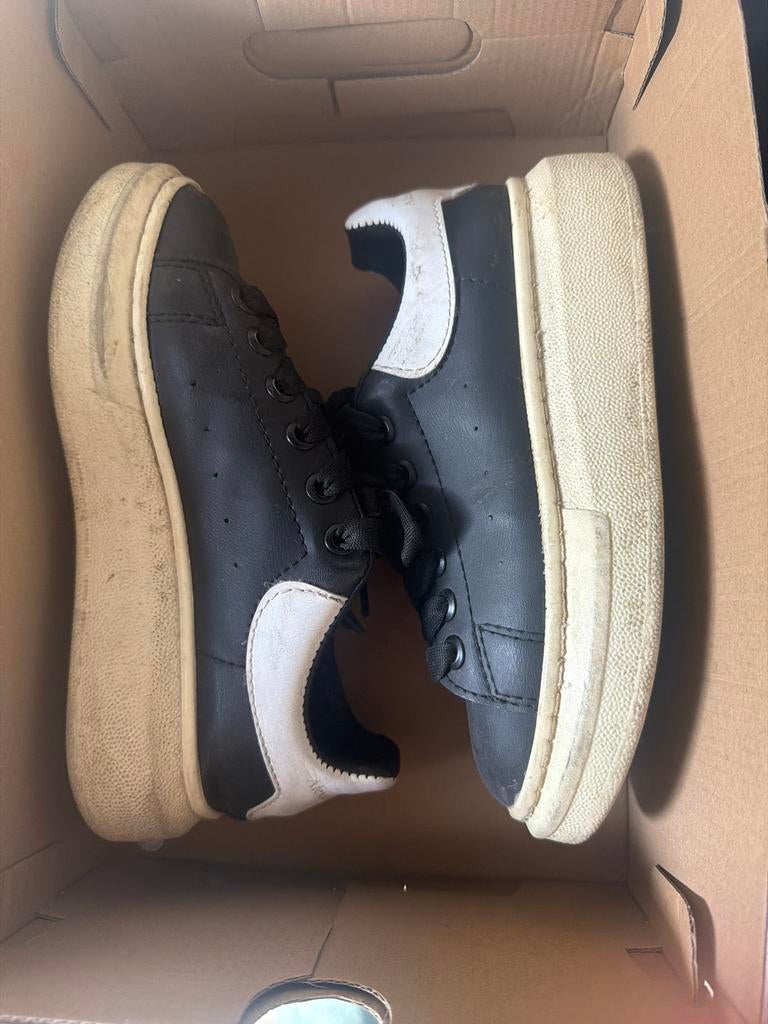 Alexander MCqueen, Ophalen of Verzenden, Gedragen, Zwart, Sneakers of Gympen