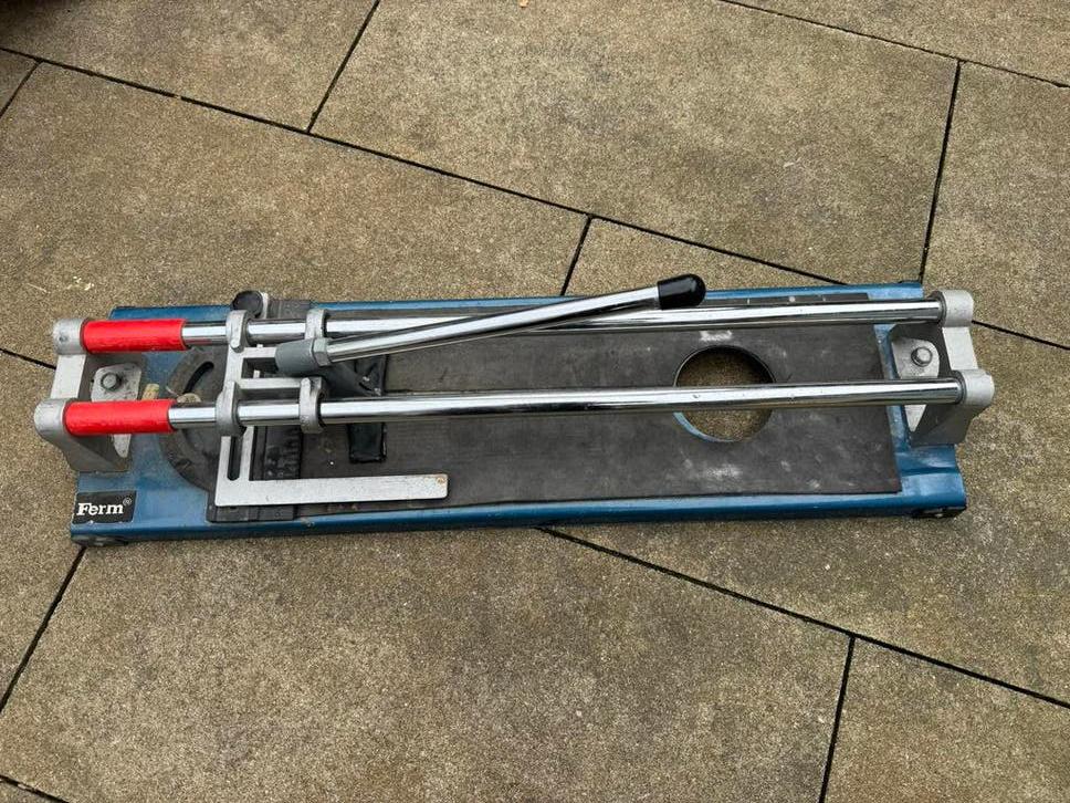 Ferm tegelsnijder, Ophalen of Verzenden, Gebruikt