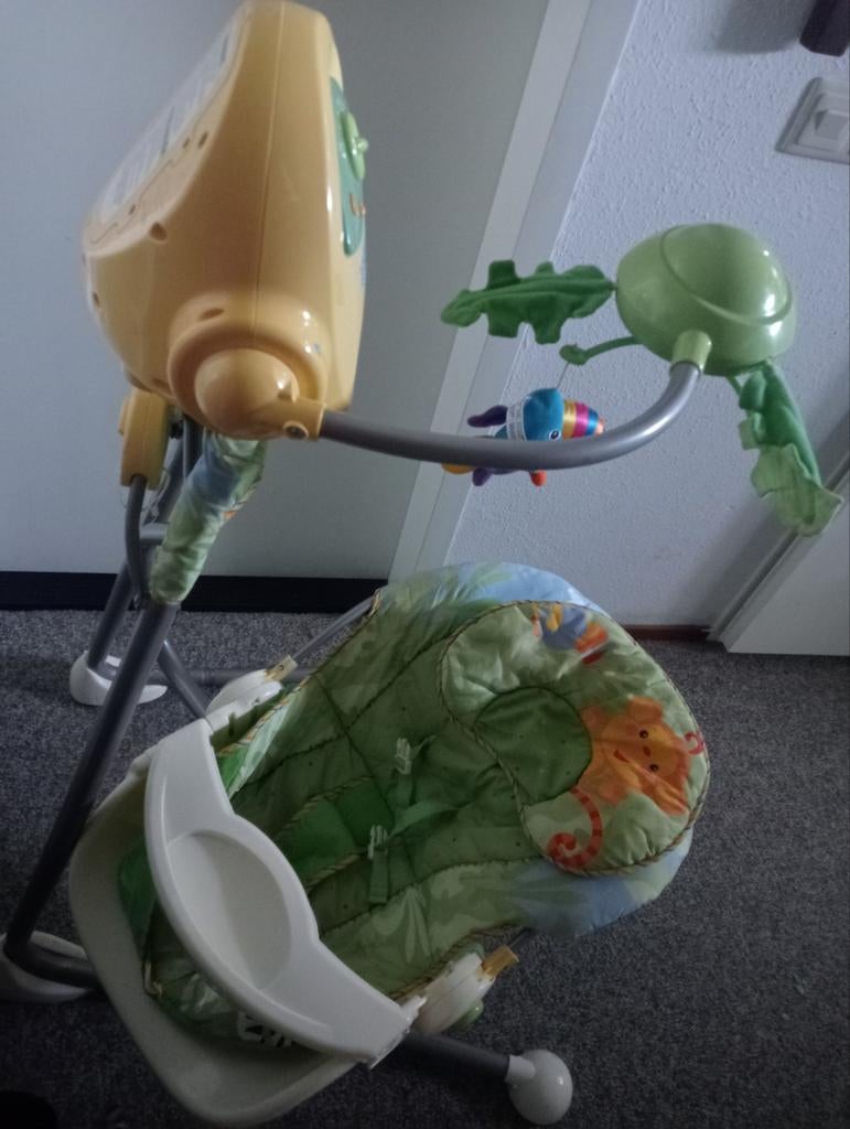 Fisher-Price Rainforest elektrische babyschommel met muziek, Ophalen of Verzenden