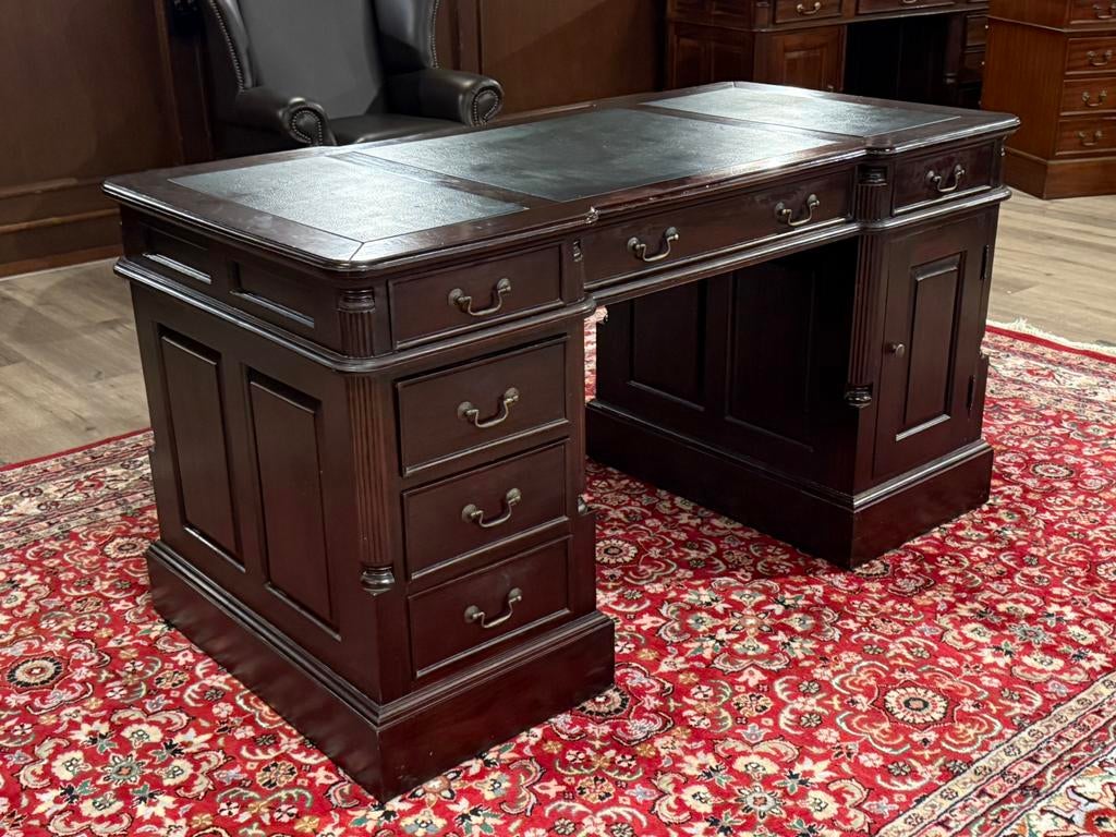 Klassiek Engels bureau #649, Overige typen, Hout, Bruin, Ophalen of Verzenden