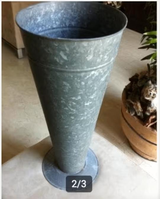 Vaas zink hoogte 63 cm diameter 24 cm, Overige materialen, Overige kleuren, 50 tot 75 cm, Ophalen of Verzenden