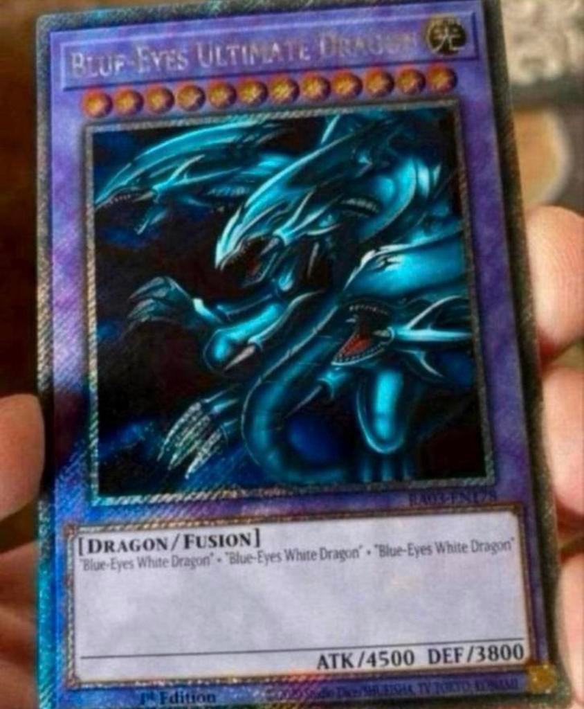 Yu-Gi-Oh! Blue Eyes Ultimate Dragon RA03 1st Edition Mint !, Hobby en Vrije tijd, Verzamelkaartspellen | Yu-gi-Oh!, Ophalen of Verzenden