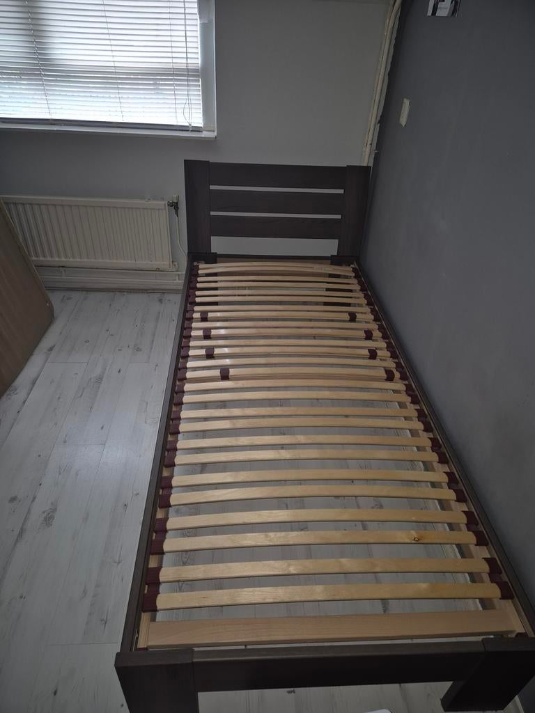 Eenpersoonsbed eiken 90 x 200, Huis en Inrichting, Slaapkamer | Bedden, Ophalen, 90 cm, Zo goed als nieuw, 200 cm