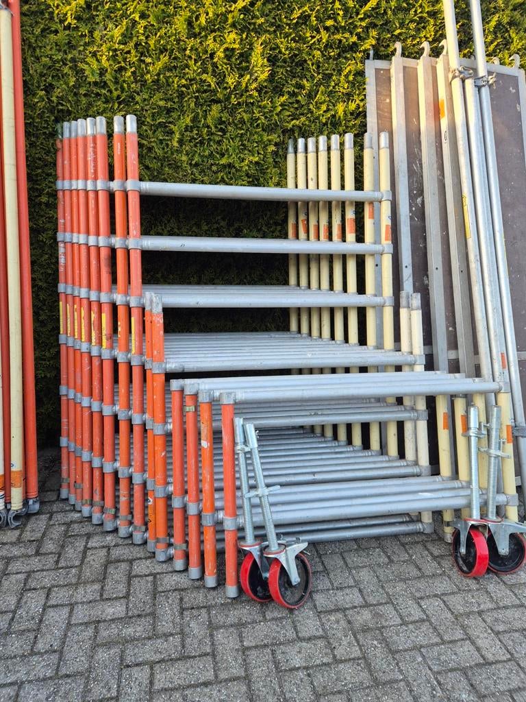 Super mooi aluminium rolsteiger werkhoogte 10.20, Ophalen, Gebruikt, Rolsteiger of Kamersteiger, 5 meter of hoger
