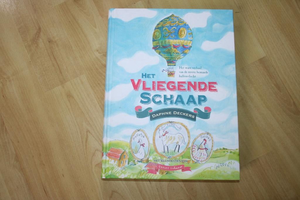 Daphne Deckers - Het vliegende schaap, Boeken, Ophalen of Verzenden, Zo goed als nieuw, Fictie algemeen