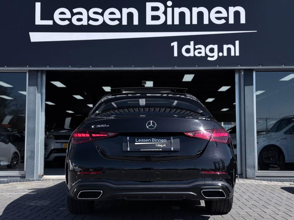 Mercedes-Benz C-klasse 300 e Business Line AMG Line Pano|Key, Automaat, Achterwielaandrijving, 4 cilinders, Parkeercamera