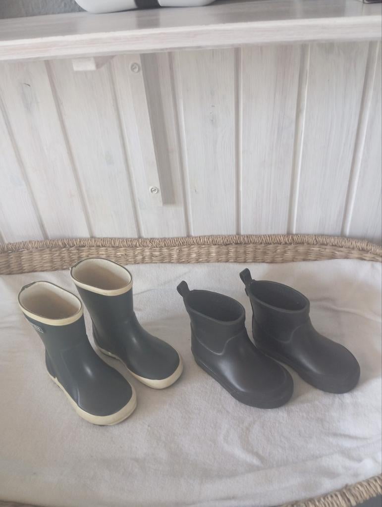 Regenlaarsjes zwart maat 20/21 en blauwe Bergstein maat 22, Ophalen of Verzenden, Zo goed als nieuw, Jongen of Meisje, Laarzen