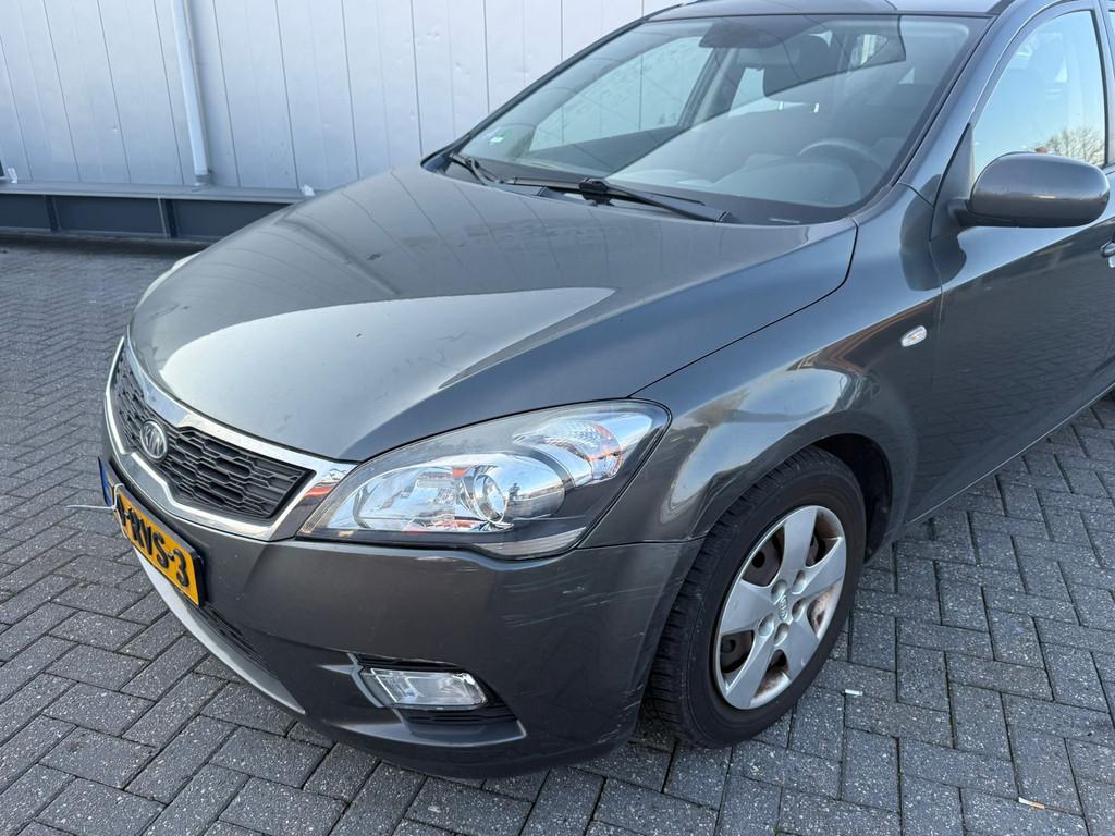 Kia Cee'd Sporty Wagon 1.4 CVVT Comfort Pack koppelingsplaat, Voorwielaandrijving, Euro 5, Gebruikt, 4 cilinders
