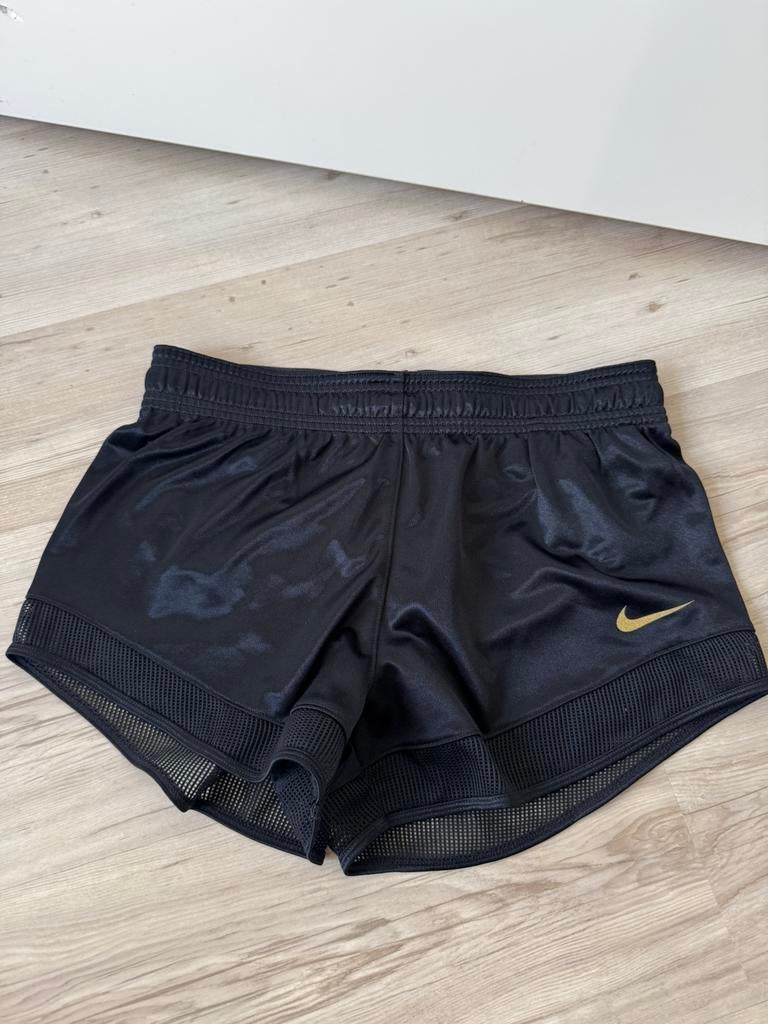 Nike running short sport broekje fitness dames zwart maat S, Kleding | Dames, Ophalen of Verzenden, Zo goed als nieuw, Zwart, Fitness of Aerobics