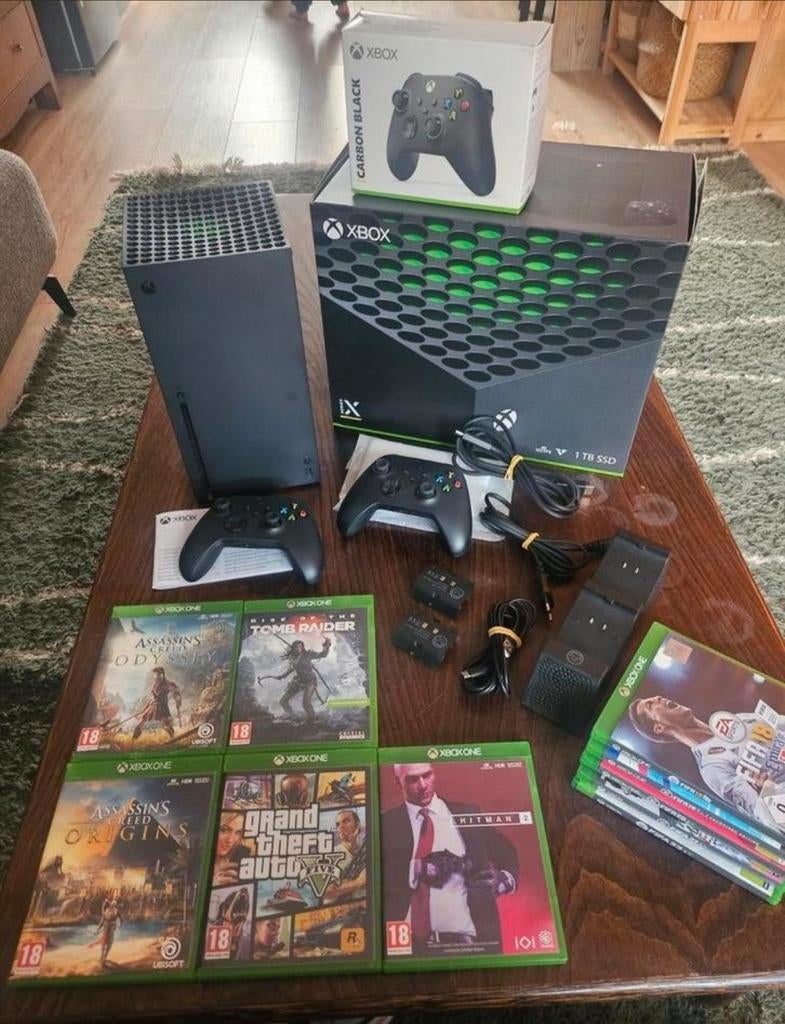 Xbox Series X (CIB), extra controller en 10 games., Spelcomputers en Games, Spelcomputers | Xbox Series X en S, Ophalen of Verzenden