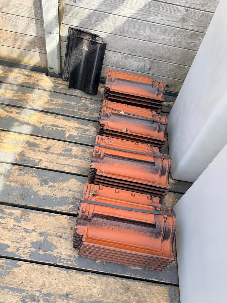 Nieuwe dakpannen (26 stuks) - Perfect voor reparatie/uitbrei, Doe-het-zelf en Verbouw, Dakpannen en Dakbedekking, Ophalen, Steen of Klei