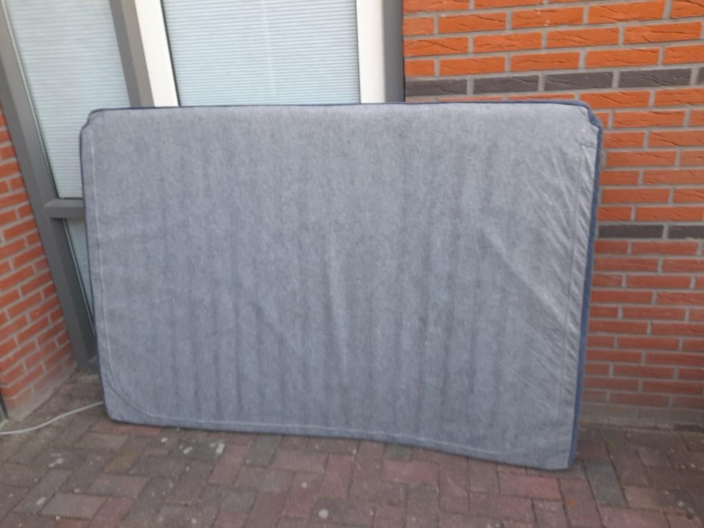 Matras 190x130 gratis, Huis en Inrichting, Slaapkamer | Matrassen en Bedbodems, Ophalen, Eenpersoons