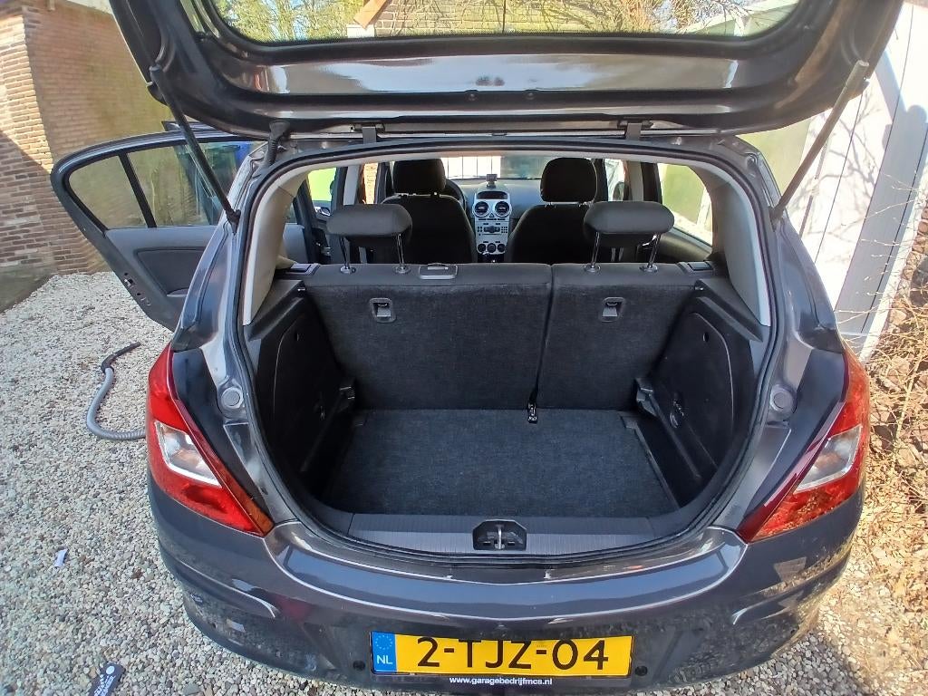 Opel Corsa 1.4 16V 5D 2014 Grijs, Auto's, Opel, Voorwielaandrijving, Euro 5, 1398 cc, 4 cilinders