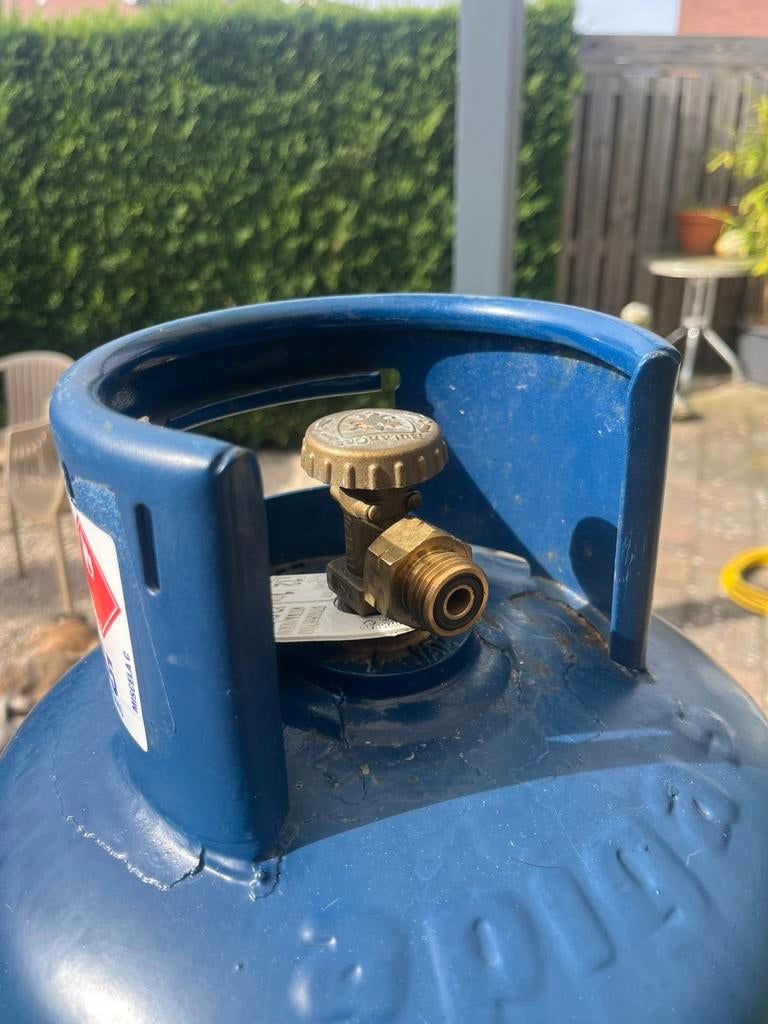 italiaanse gasfles propaan ( leeg ), Caravans en Kamperen, Kampeeraccessoires, Zo goed als nieuw, Ophalen