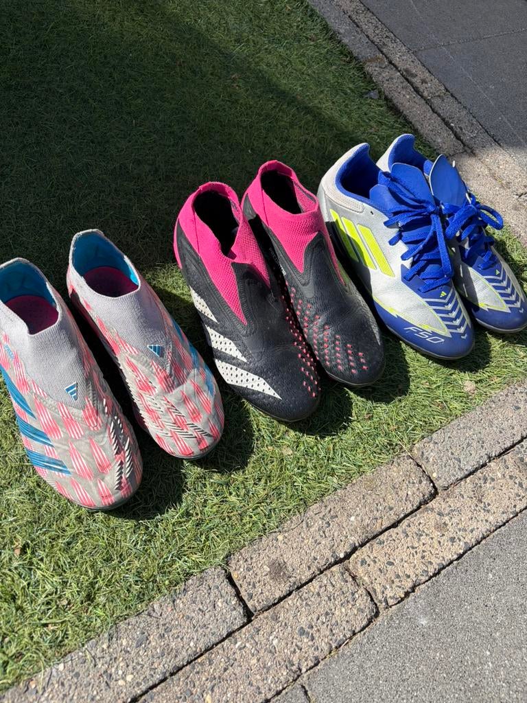 Diverse voetbalschoenen, Ophalen, Gebruikt, Maat XS of kleiner, Schoenen