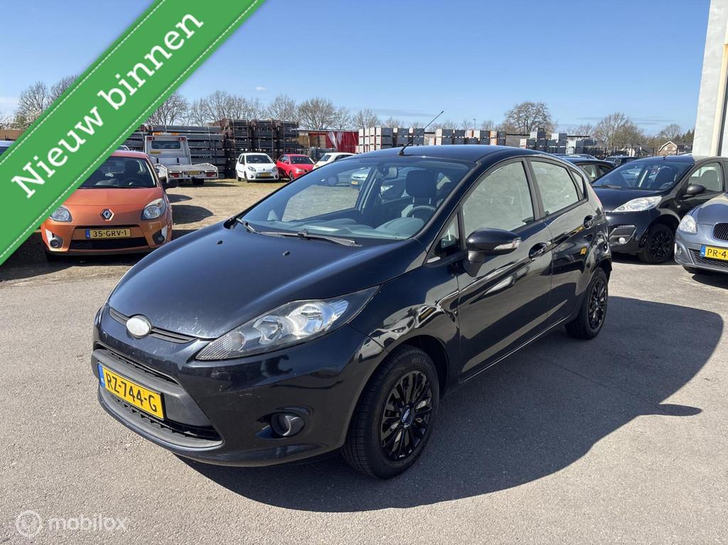 Ford Fiesta 1.25 Ghia Nieuwe Apk Weinig kms, Voorwielaandrijving, Euro 5, 1242 cc, Electronic Stability Program (ESP)