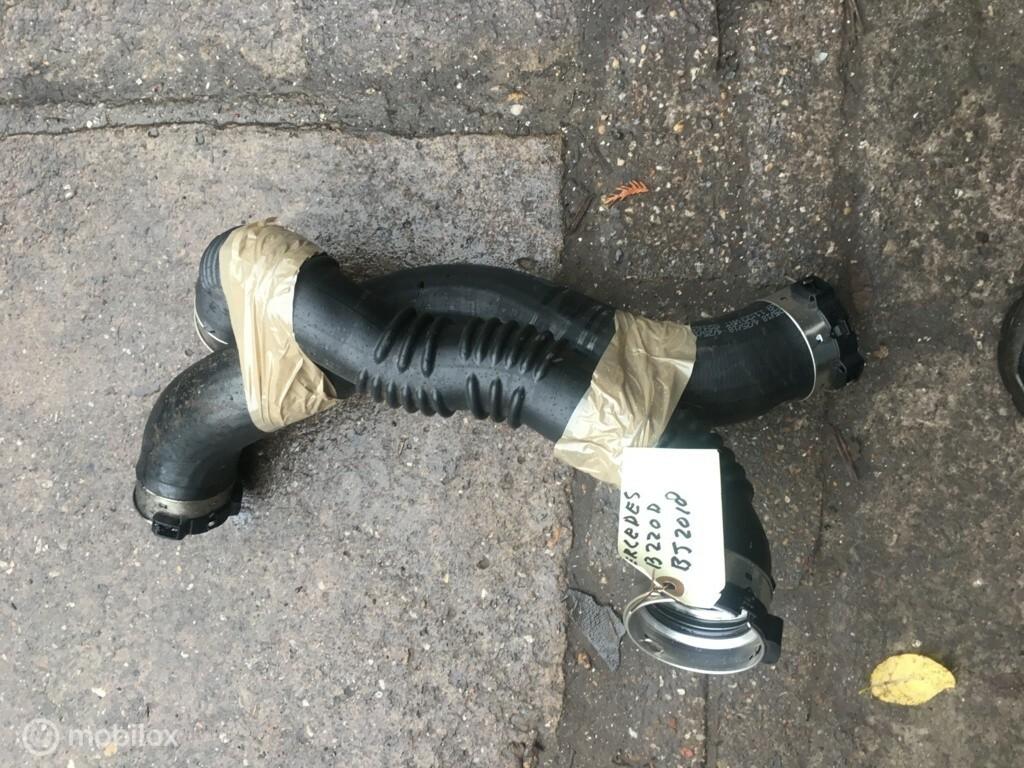 Turbo slang origineel Mercedes B-klasse W246 ('11-'19), Gebruikt, Mercedes-Benz, Ophalen of Verzenden, Mercedes-Benz