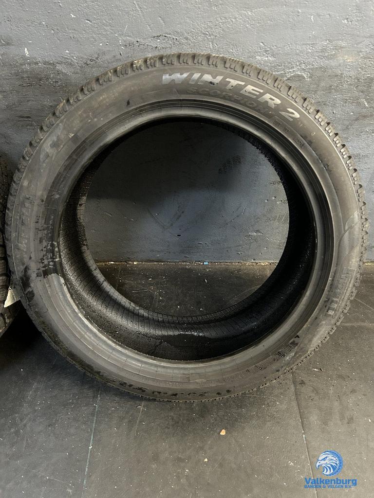 8mm! Winterbanden 255/45R20 Pirelli Scorpion Winter 2, Gebruikt, 255 mm, -, -