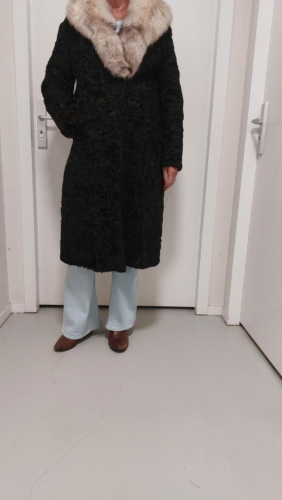 Dames bontjas vintage met kraag van zilvervos, Ophalen of Verzenden, Gedragen, Maat 38/40 (M), Zwart