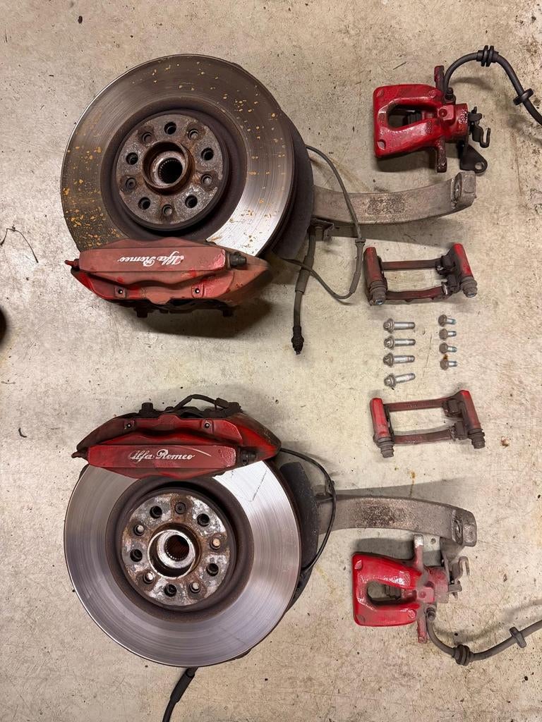 330 Brembo remmen Alfa Romeo 159, Brera, Giulietta en Spider, Ophalen of Verzenden, Nieuw, Alfa Romeo