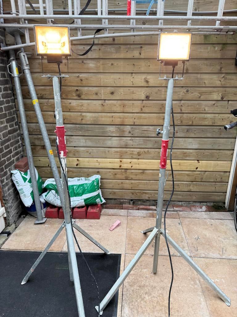 Bouwlampen met statief - Set van 2, Ophalen, Gebruikt, Met statief, Lamp met armatuur