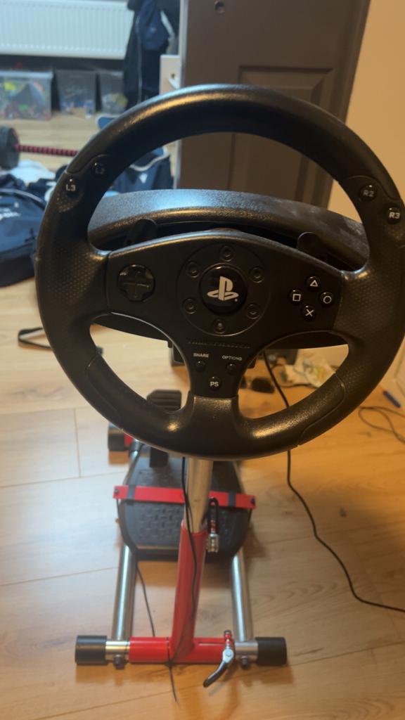 PS4 met racestuur en F1 22, Ophalen, Gebruikt, Original, Met games