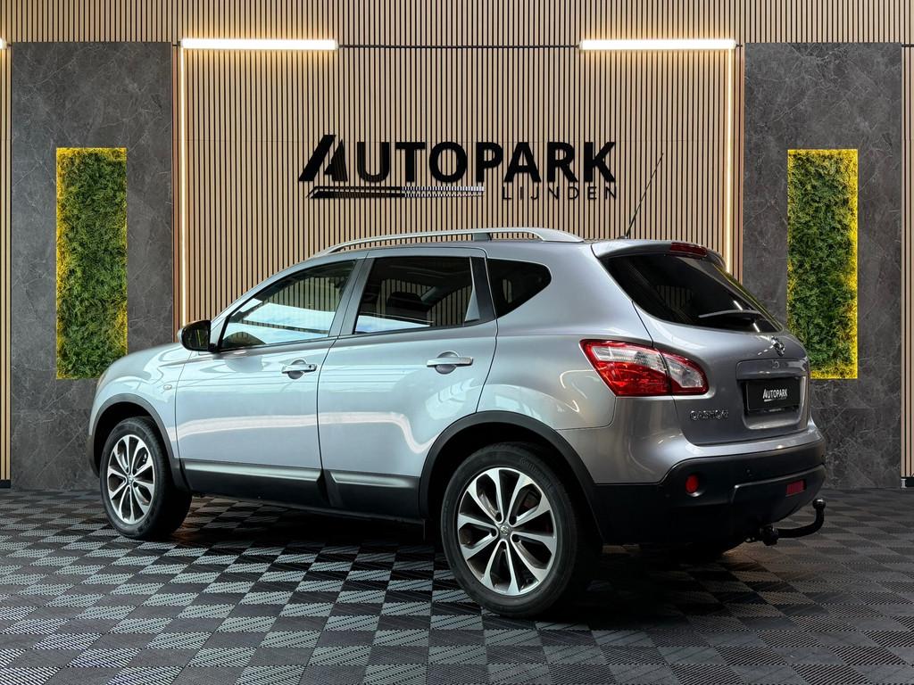 Nissan Qashqai 1.6 Connect Edition |PANO|CAMERA|CRUISE CONTR, Voorwielaandrijving, Gebruikt, Zwart, 4 cilinders