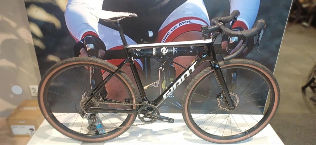 Giant TCX Pro 1 Carbon Cyclocross-/ gravelfiets 2022, 28 inch, Carbon, 10 tot 15 versnellingen, Zo goed als nieuw