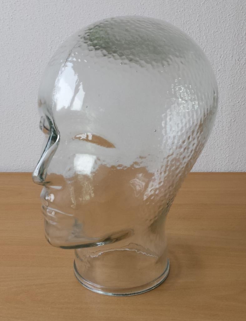 Menselijke Schedel Geïsoleerd Op Zwart Kleur Roze Object Stockvectorkunst en meer beelden van