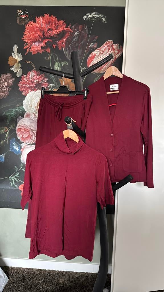 KYRA Damespak - Stijlvol en Comfortabel 3 delig maat 44 / XL, Kostuum of Pak, Maat 42/44 (L), Ophalen of Verzenden, Zo goed als nieuw