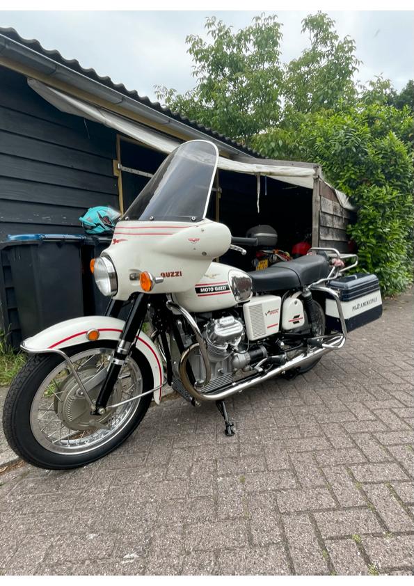 Moto Guzzi V7 Special (30-06-1970), Cardan-aandrijving, 2 cilinders, Particulier, Meer dan 35 kW