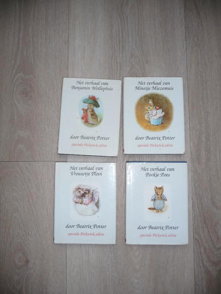 4 boekjes Beatrix Potter, Pickwick, Boeken, Jongen of Meisje, Ophalen of Verzenden, Zo goed als nieuw, Voorleesboek
