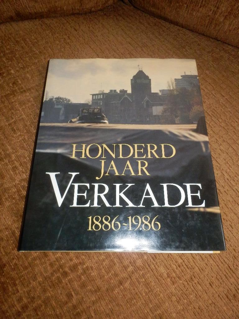 Honderd jaar Verkade ::::::::1886-1986., Boeken, 20e eeuw of later, Klaas Woudt., Ophalen of Verzenden, Zo goed als nieuw