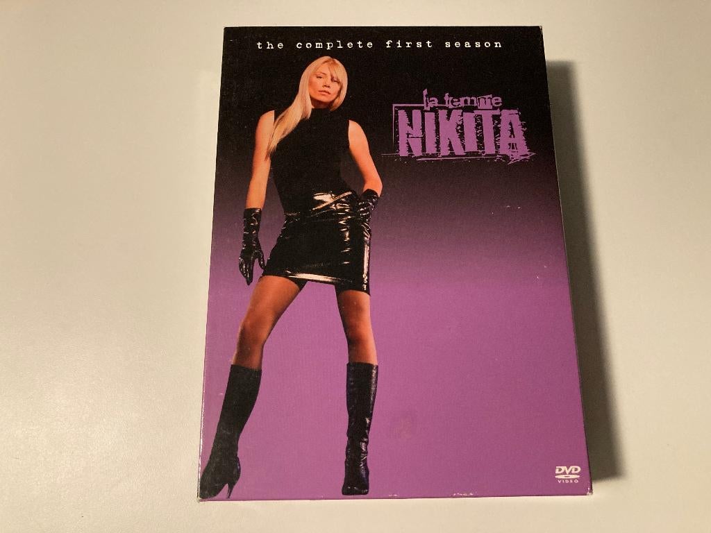 La Femme Nikita Seizoen 1 DVD Box dvd, Vanaf 12 jaar, Ophalen of Verzenden, Zo goed als nieuw, Actie en Avontuur
